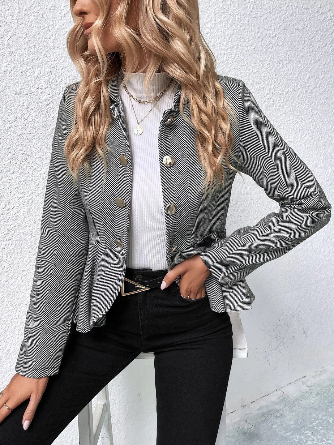 Lapel Ruffled Slim Double-breasted Blazer