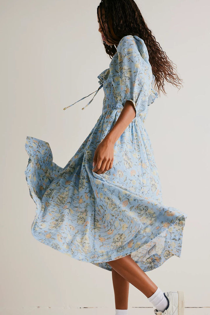 Exposed Back Ruffled Square Collar Printed Half-length Sleeve Dress