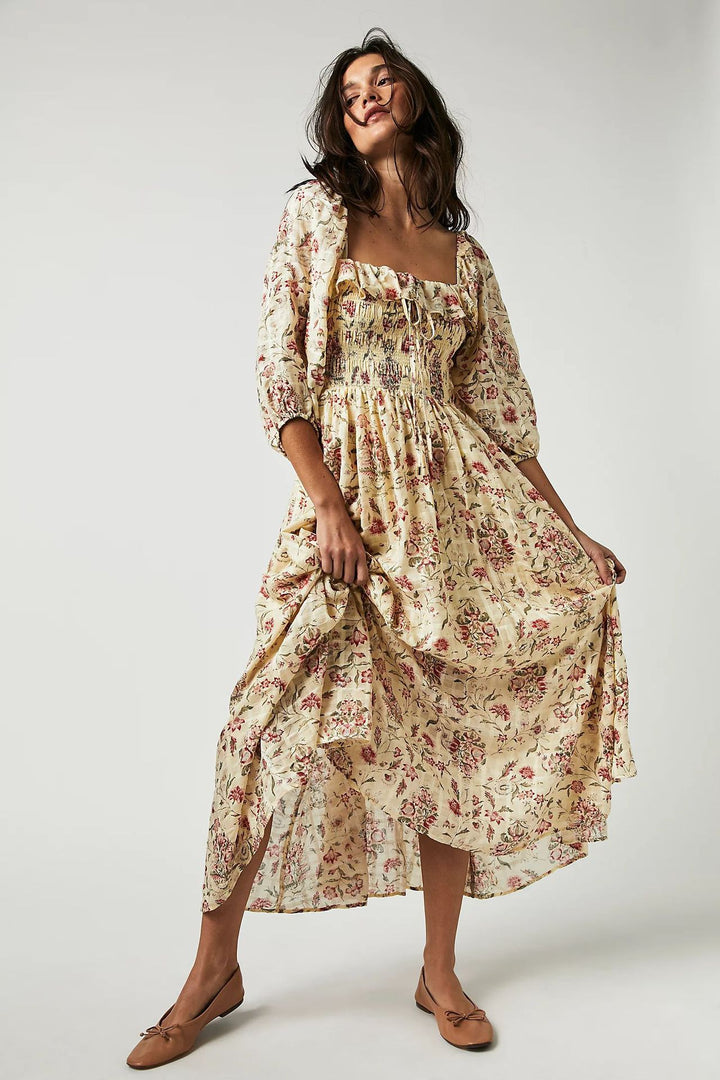 Exposed Back Ruffled Square Collar Printed Half-length Sleeve Dress