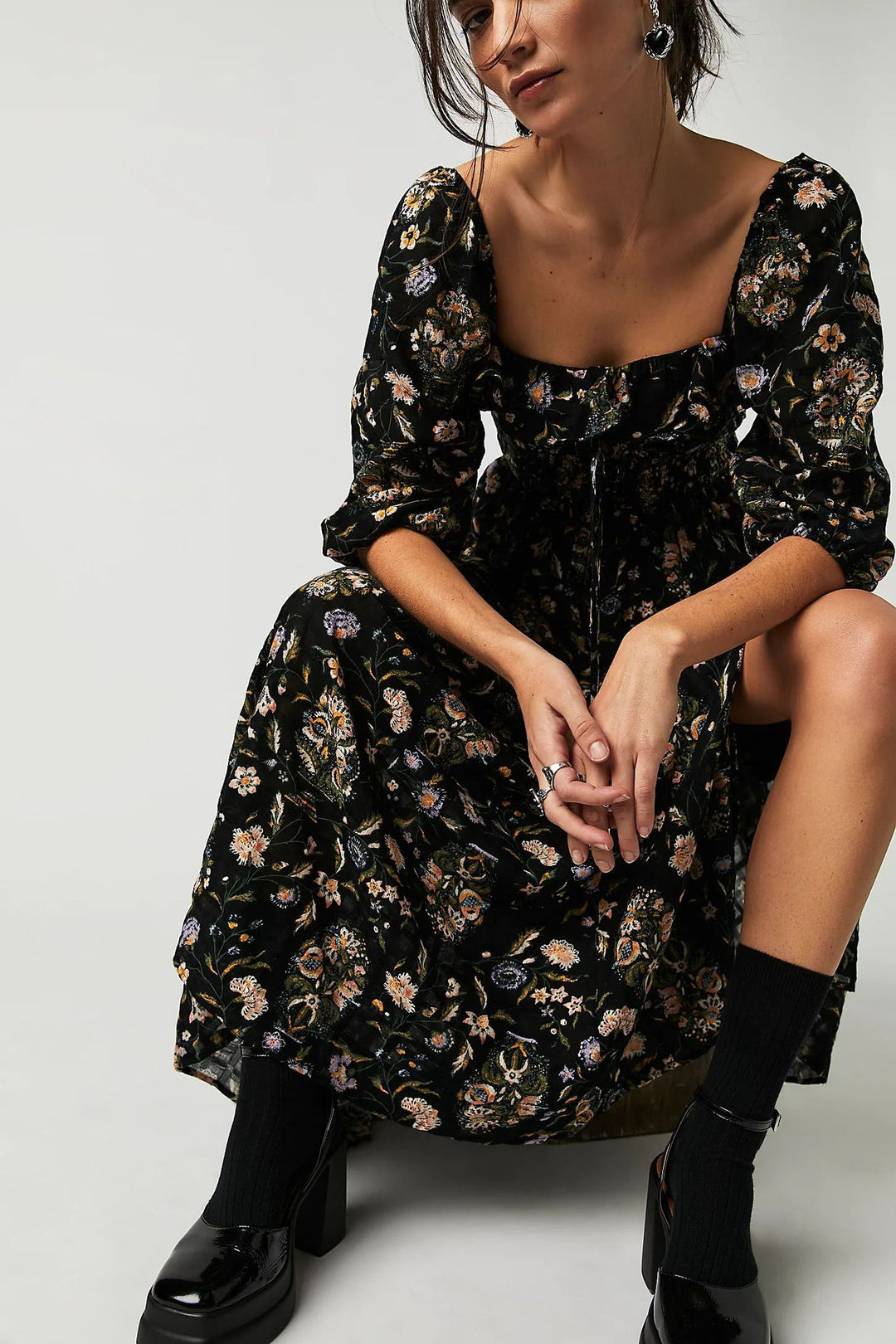 Exposed Back Ruffled Square Collar Printed Half-length Sleeve Dress