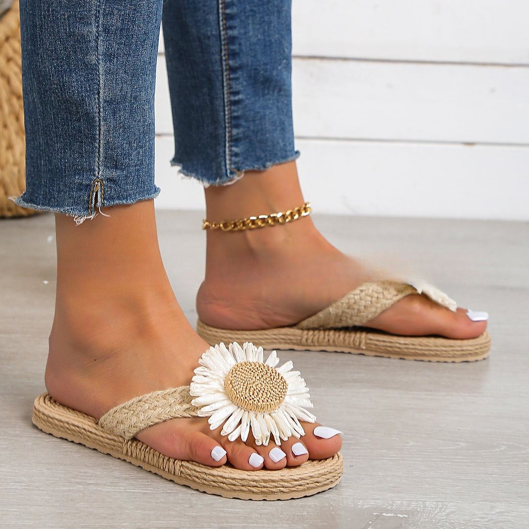 Summer New Fashion  Simple Flower Flat Casual Sandals